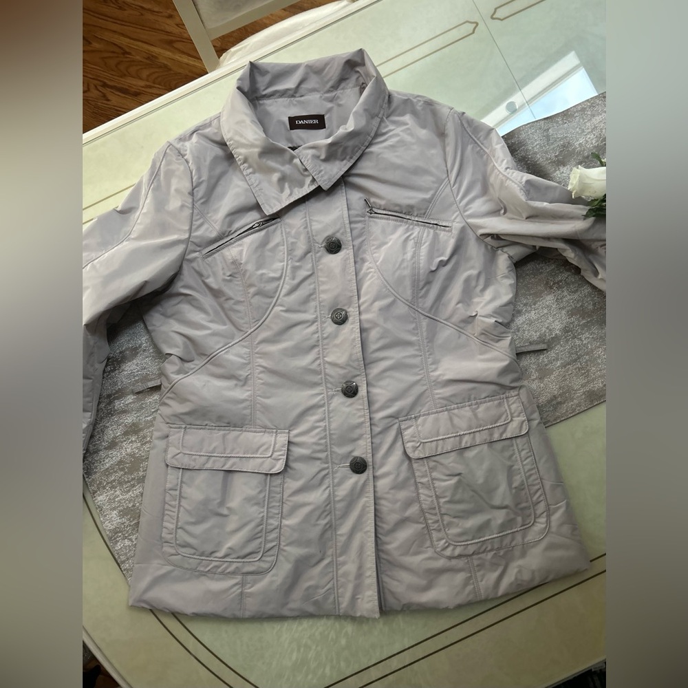 Danier women’s jacket - Picture 11 of 16